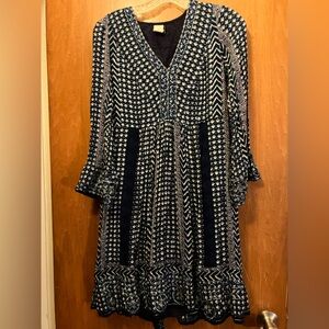 Akemi + Kin Anthropologie Navy and White Patterned Boho Dress Size XS